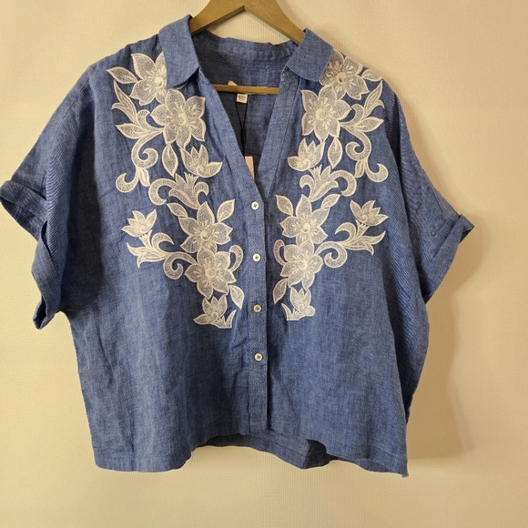 Chico's Tops - CHICO'S 100% Linen Sz 1.5 NWT Blue Floral Crop S/Sl Women's Button Front Blouse